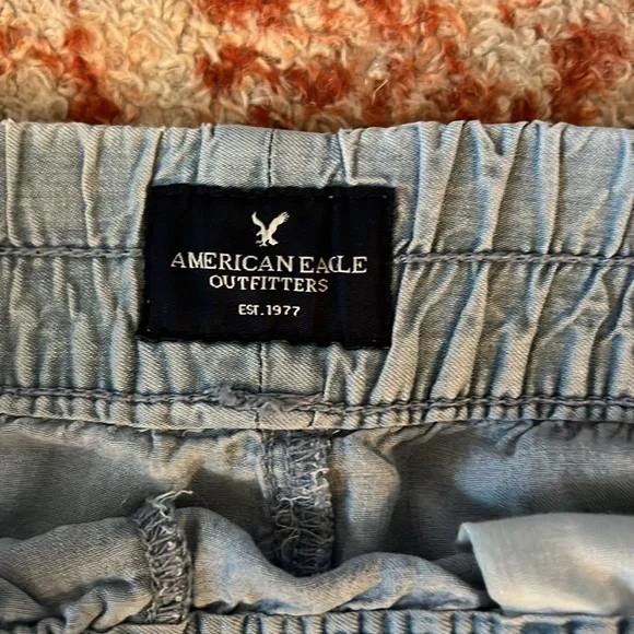 American Eagle Chambray Short - Picture 3 of 3